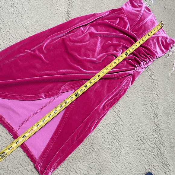 Lulu’s strapless, pink velvet asymmetric dress - Picture 7 of 7